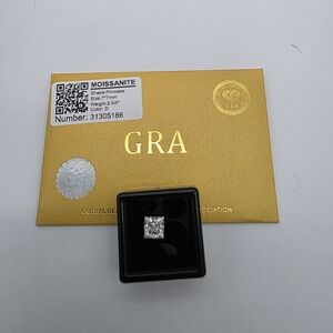 2 ct moissanite loose stone  7mm Color D with GRA Certificate‎ #0044